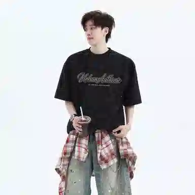 URBAN AUTHENTIC logoT