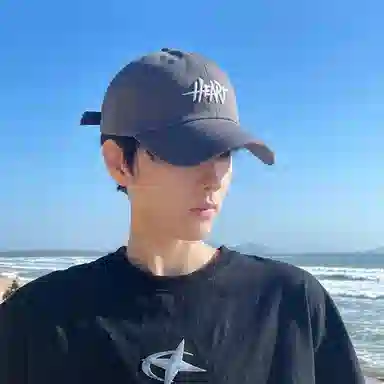 优幽兰 时尚百搭大头围显脸小休闲百搭韩版防紫外线遮阳帽美式辣妹街头复古字母刺绣太阳帽子 棉 鸭舌帽 男女同款情侣款