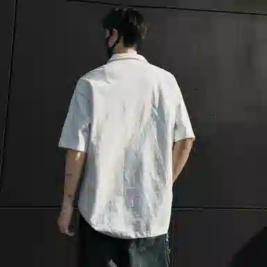 UNthemed logo240gPolo