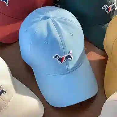 杨同学 精选刺绣小狗 棉 鸭舌帽 男女同款情侣款