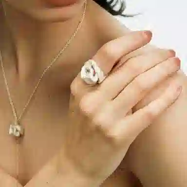 Empress 47 925