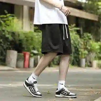 兰缪 日系纯色基础款日常通勤舒适透气亲肤柔软美式复古百搭运动户外宽松休闲短裤 男女同款