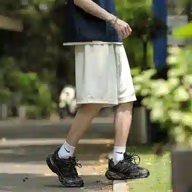 兰缪 日系纯色基础款日常通勤舒适透气亲肤柔软美式复古百搭运动户外宽松休闲短裤 男女同款