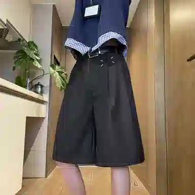 哲源 美式复古简约时尚纯色西装五分裤基础款凉感透气高级感痞帅无性别主义日常通勤垂感百搭宽松轻奢商务运动休闲短裤 男女同款 黑色