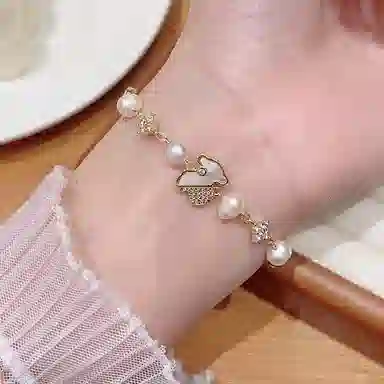 【快乐续费】 指尖瑰宝 生活的仪式感是偷偷爱自己的理由 通勤百搭小熊手饰轻奢气质小众精致温柔简约日常 珍珠 手链 女款