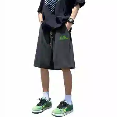 Fakeyoung