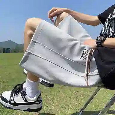 Fakeyoung
