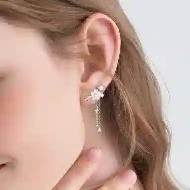 潮色绘 珍珠樱花流苏 轻奢小众 高级感 温柔甜美风 蝴蝶 铜 耳环 女款