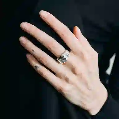 Empress 47 AROUND 925