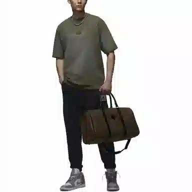 Jordan Flight Essentials 85 T