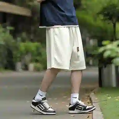 兰缪 日系纯色基础款日常通勤舒适亲肤柔软美式复古百搭户外宽松运动休闲短裤 男女同款