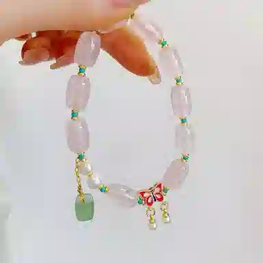 指尖瑰宝 用具体的快乐对抗不具体的焦虑蝴蝶小众高级升职加薪节节高升好运爆棚快乐就好天然 粉水晶 手串 女款