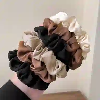 丹琴 法式高级感缎面优雅低马尾头绳高弹力皮筋发饰 布艺 发圈 女款