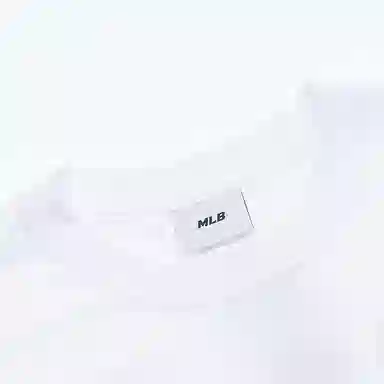 MLB T