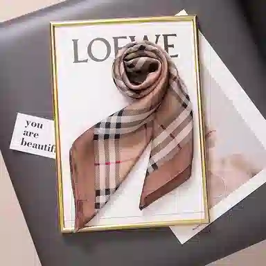 优幽兰 轻奢风高级感格子格纹方巾时尚百搭复古洋气小领巾搭配衬衫职业护颈饰围脖子空姐薄围巾显气质 丝巾 女款