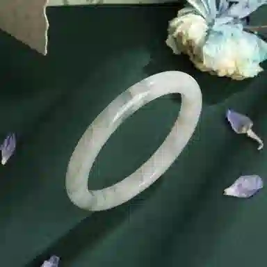 【甄选特级】 老凤祥 青山黛美人贵妃镯 宫廷风古典优雅 温润柔和 雅韵吉祥如意平安顺遂通勤百搭轻奢质感#好运 天山翠 手镯 女款