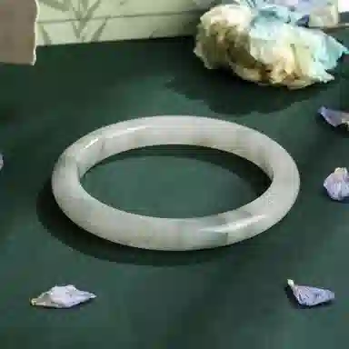 【甄选特级】 老凤祥 青山黛美人贵妃镯 宫廷风古典优雅 温润柔和 雅韵吉祥如意平安顺遂通勤百搭轻奢质感#好运 天山翠 手镯 女款