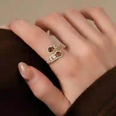 指尖瑰宝 美拉德色系 复古简约食指戒 小众通勤百搭 铜 戒指 女款