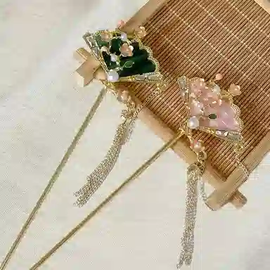 【罗扇轻摇】 指尖瑰宝 新中式国风扇子花朵精致流苏轻奢小众高级感日常通勤百搭汉服穿搭 合金 发簪 女款