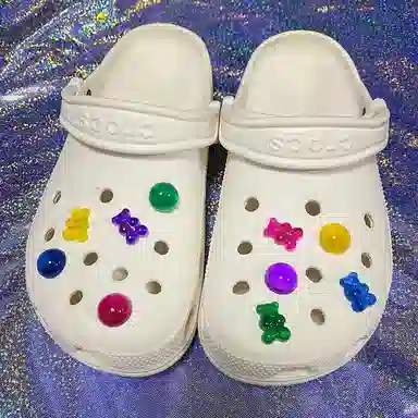 US8ACC Colorful Cartoon Translucent Fluorescent Cute Bear Soft Candy Shoe Charm