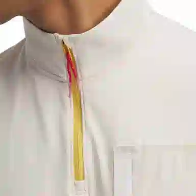 Under Armour Launch Trail T