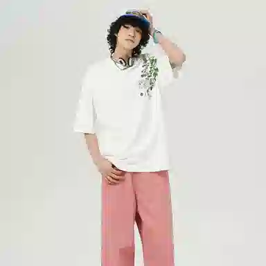 UNthemed Floral Embroidered Tee