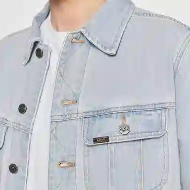 Lee