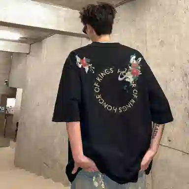 Logo T