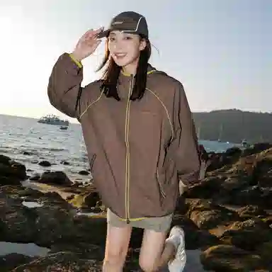 paddy julia UPF50+ logo