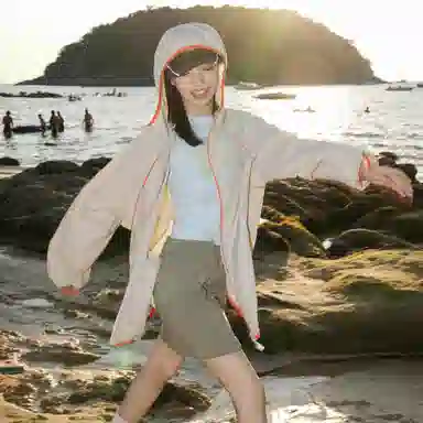 paddy julia UPF50+ logo