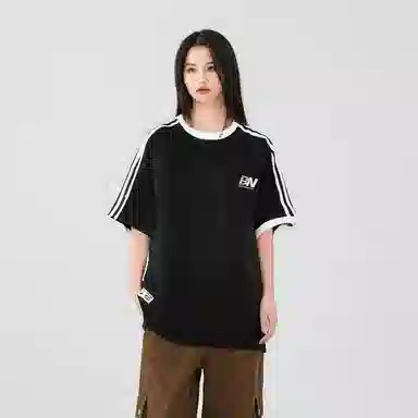 SPONGEBOB SQUAREPANTS logoT