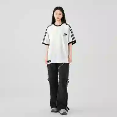 SPONGEBOB SQUAREPANTS logoT