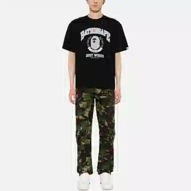 A BATHING APE T
