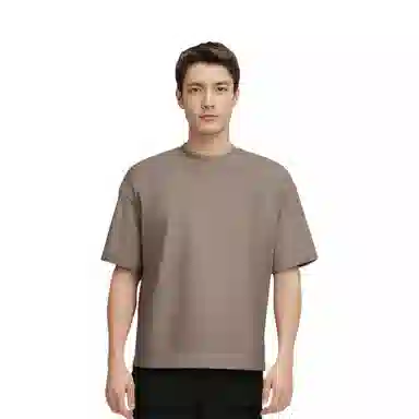 HM T