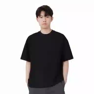 HM T