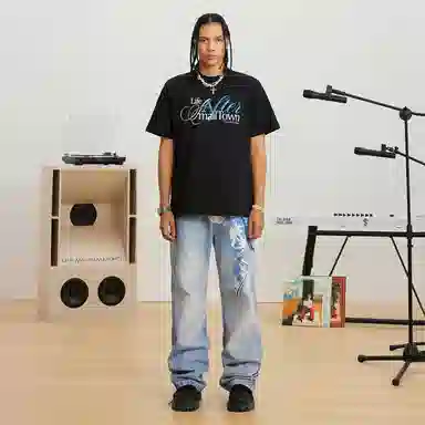 STK SMALL TOWN KID T