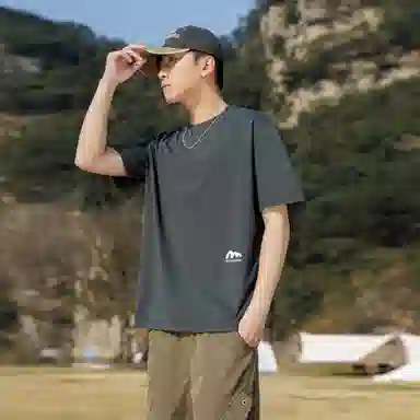 稻草人 美式高街简约基础款纯色户外跑步运动透气休闲宽松舒适百搭短袖短裤健身套装 男女同款