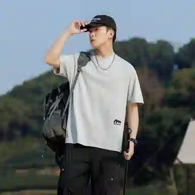 稻草人 美式高街简约基础款纯色户外跑步运动透气休闲宽松舒适百搭短袖短裤健身套装 男女同款