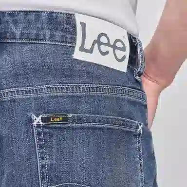 Lee