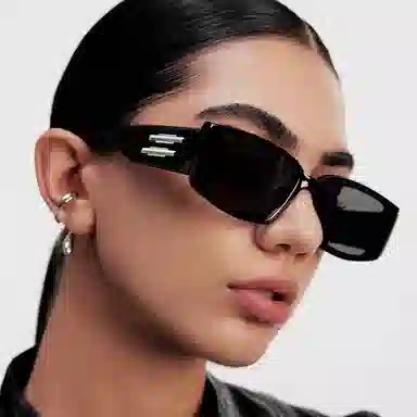 PLASTIC BRAIN THE BLACK Y2k