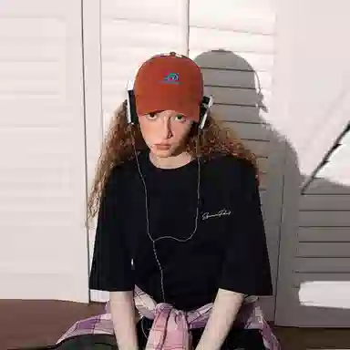 SPONGEBOB SQUAREPANTS LogoT