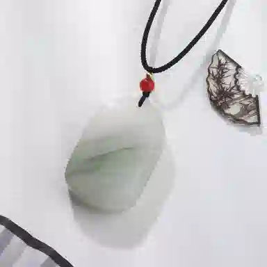 老凤祥 飘翠无事牌 新中式国潮古色古香江南雅韵 平安顺遂无事烦忧 简约小众高级感吊坠编织绳#好运 天山翠 玉石项链 男女同款情侣款