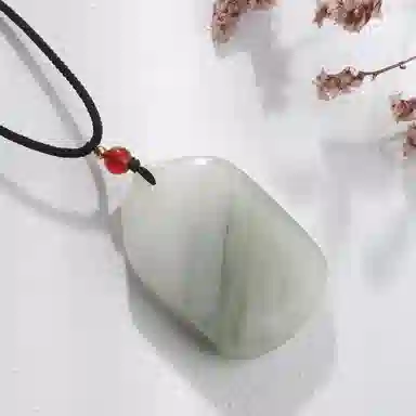 老凤祥 飘翠无事牌 新中式国潮古色古香江南雅韵 平安顺遂无事烦忧 简约小众高级感吊坠编织绳#好运 天山翠 玉石项链 男女同款情侣款