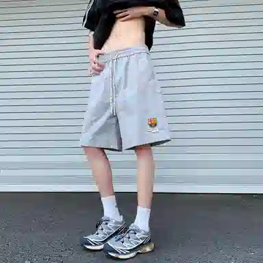 巴塞罗那足球俱乐部 美式复古简约基础款宽松舒适日常百搭直筒冰丝速干工装休闲短裤 男女同款