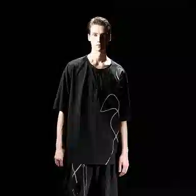 Huànxiàngzhě Embroidered T-Shirt Black