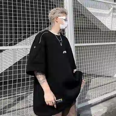 SPONGEBOB SQUAREPANTS T