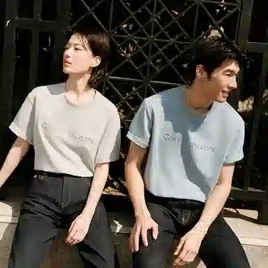 CALVIN KLEIN SS25 T