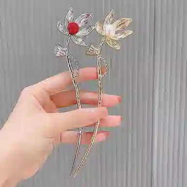 【共绘浪漫】 指尖瑰宝 古风莲花莲蓬汉服盘发清冷典雅优雅气质接你心头的月亮乘进一片新中式轻奢 镀银/珍珠 发簪 女款