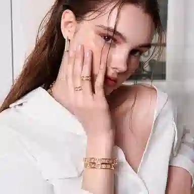 apm monaco JE T'AIME