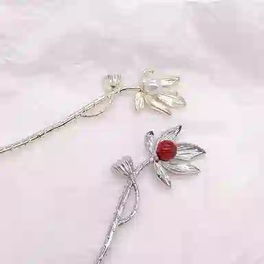 【共绘浪漫】 指尖瑰宝 古风莲花莲蓬汉服盘发清冷典雅优雅气质接你心头的月亮乘进一片新中式轻奢 镀银/珍珠 发簪 女款